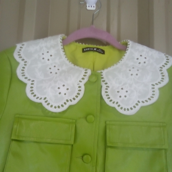 Women's Vegan Faux Leather Green Romper Size Small Christmas Elf Lace Collar - Picture 3 of 10